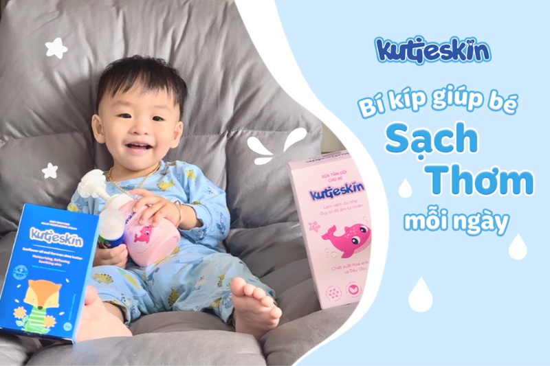 Sử dụng kết hợp kem dưỡng ẩm và sữa tắm gội Kutieskin cho bé